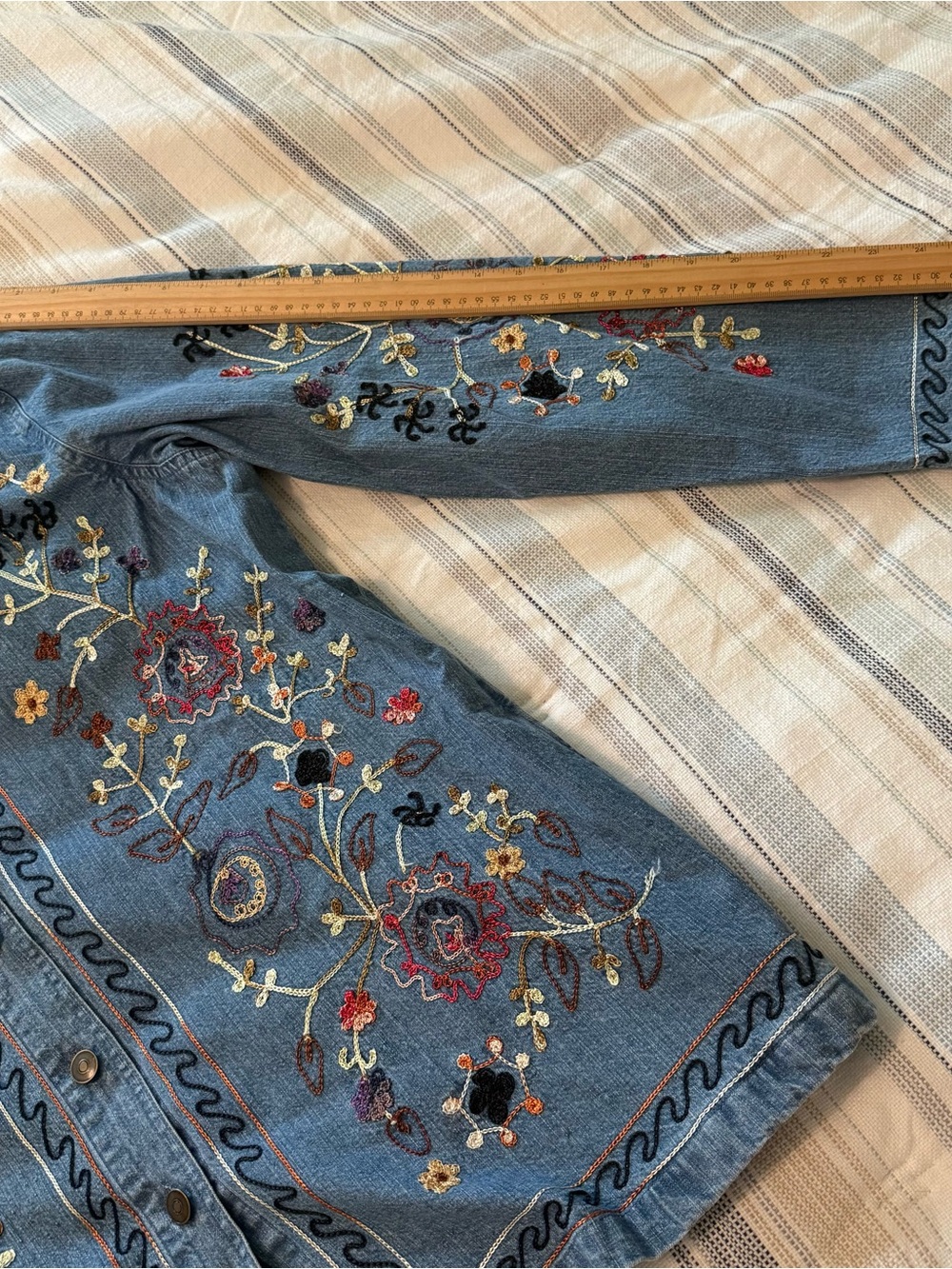 Denim & Co. Women's Floral Embroidered Denim Button-Front Shirt Jacket - Picture 8 of 8